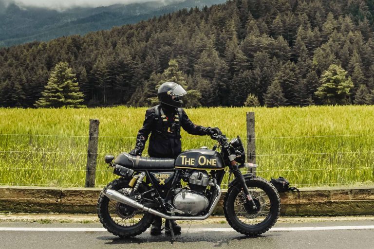 rent the royal enfield himalayan
